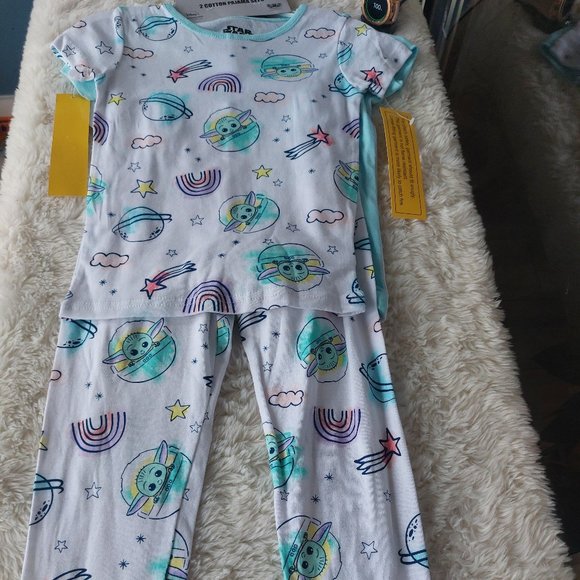3/$30 4- Piece Disney Star Wars Mandalorian Baby Yoda Cotton Pajama Set - Picture 6 of 14